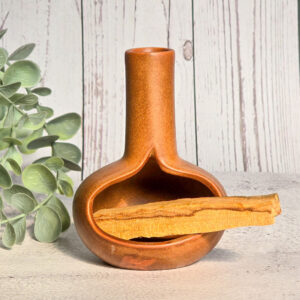 Ceramiczna podstawka do Palo Santo typu kominek